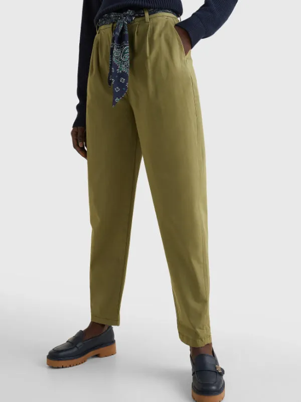 Co Scarf Pleated Tapered Chino