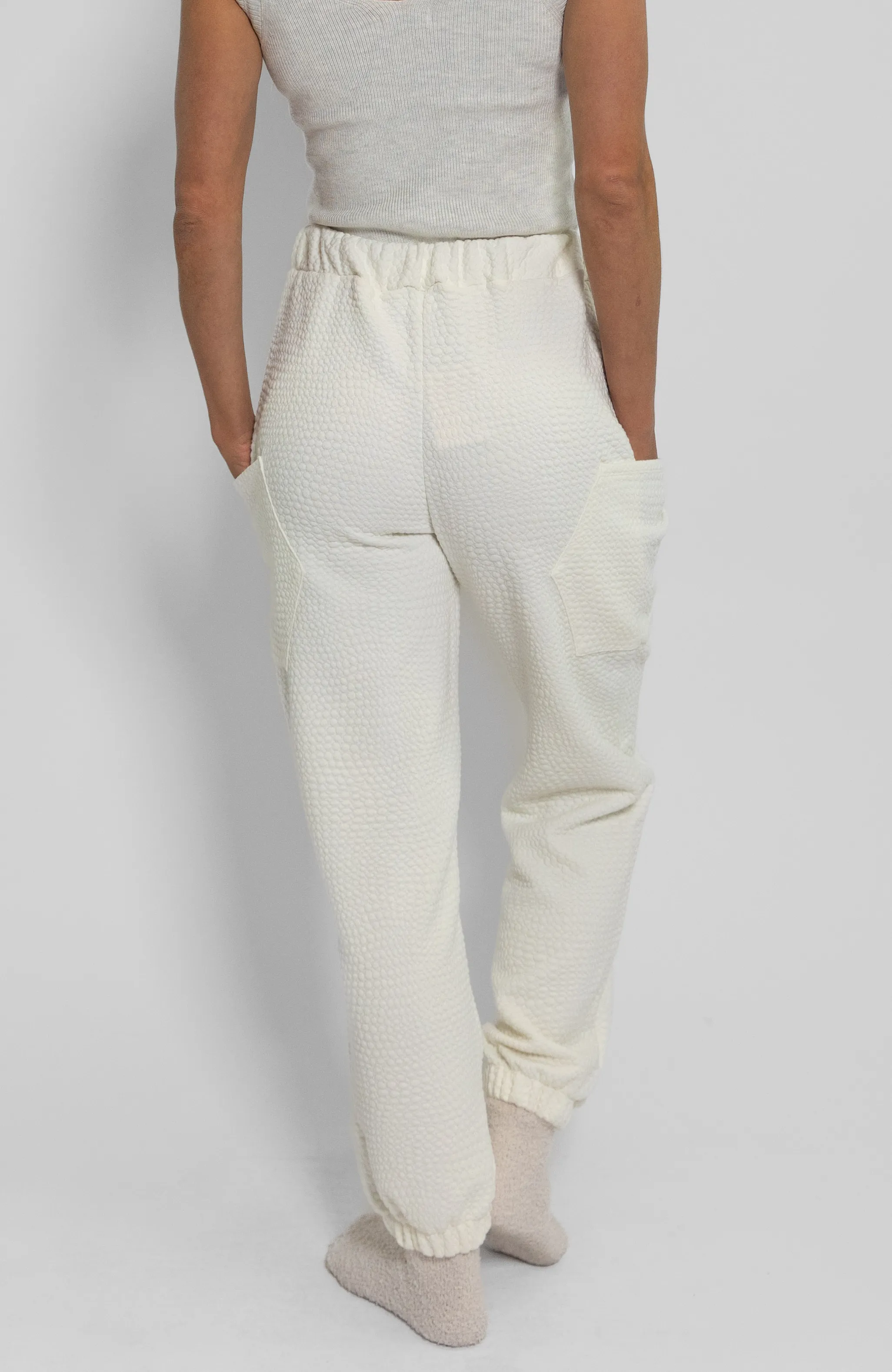 Embossed Pocket Jogger - Snow