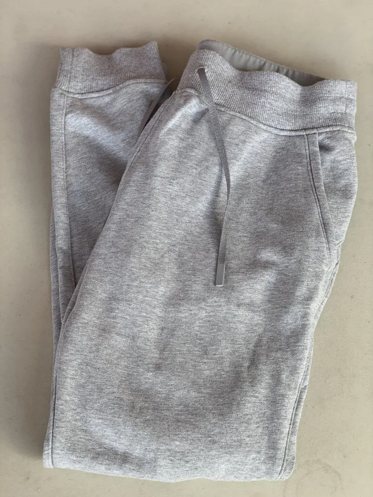 Lululemon joggers M