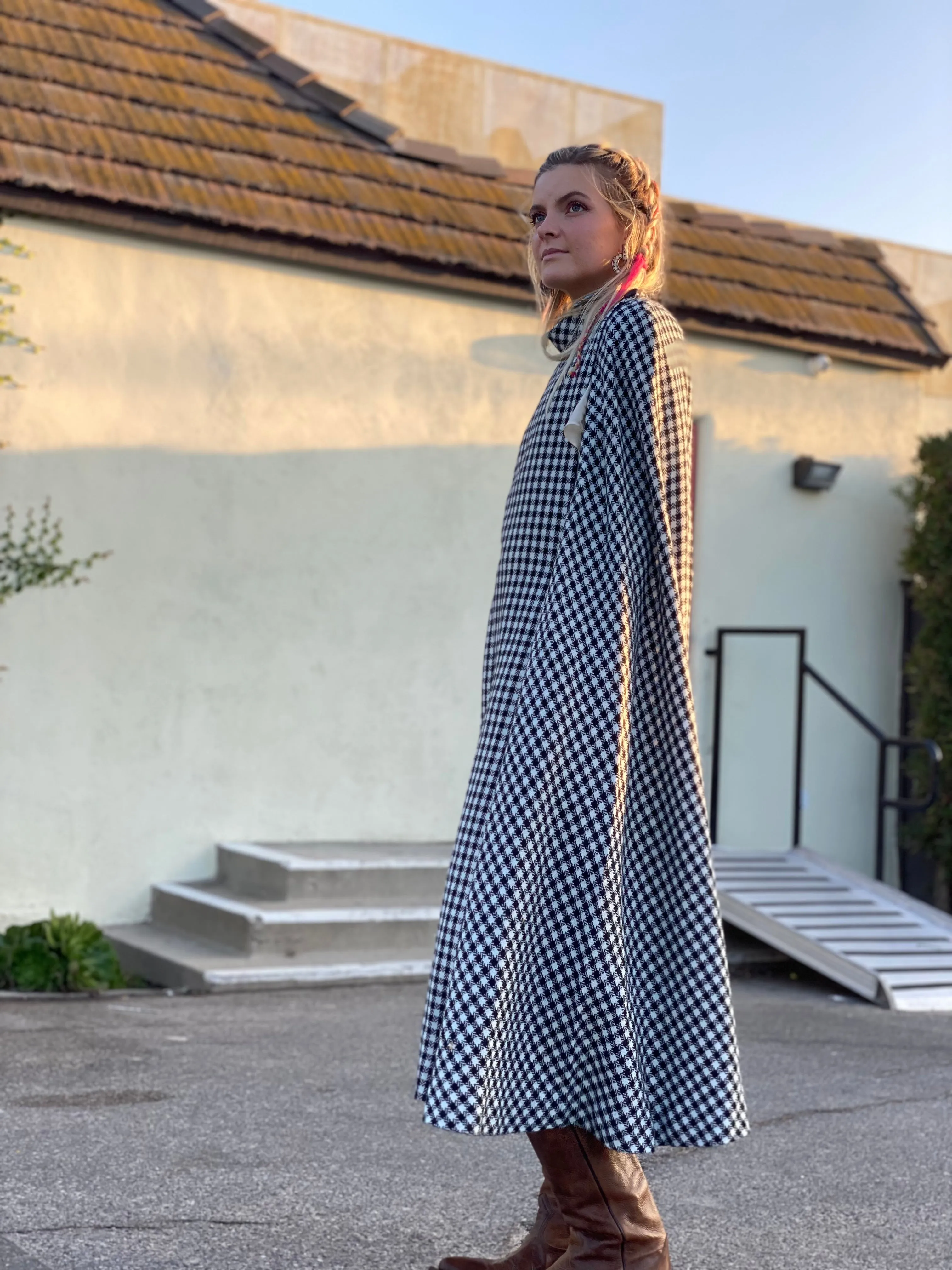 Miss Bullock Houndstooth Wool Cape