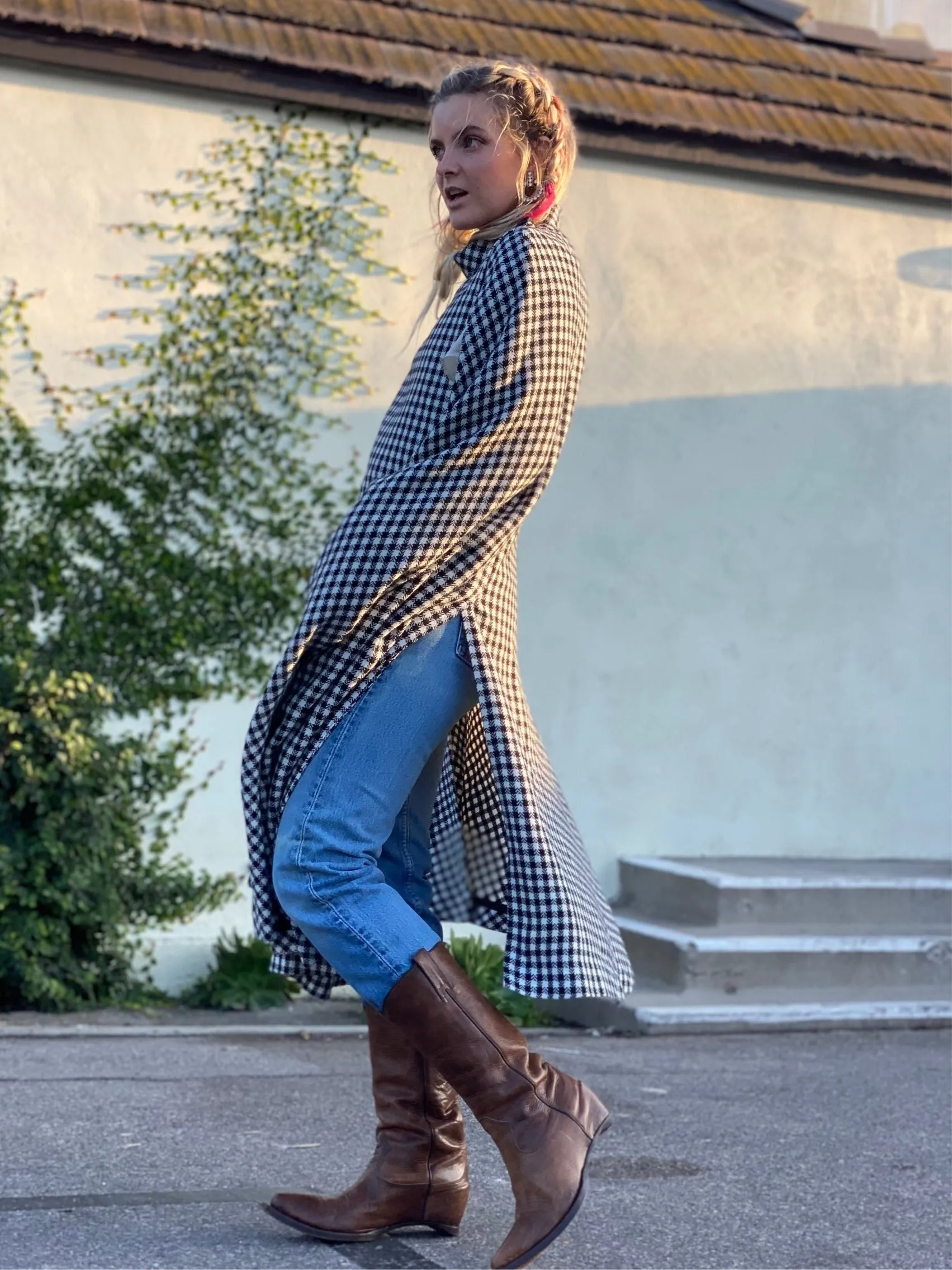 Miss Bullock Houndstooth Wool Cape