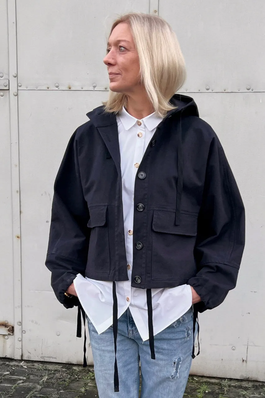 No69 Jacke mit T-Ärmel und Kapuze
