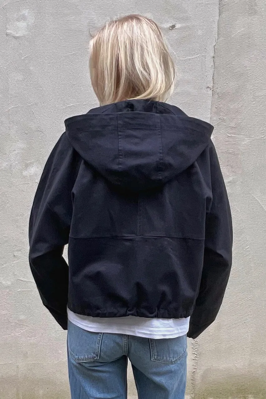 No69 Jacke mit T-Ärmel und Kapuze