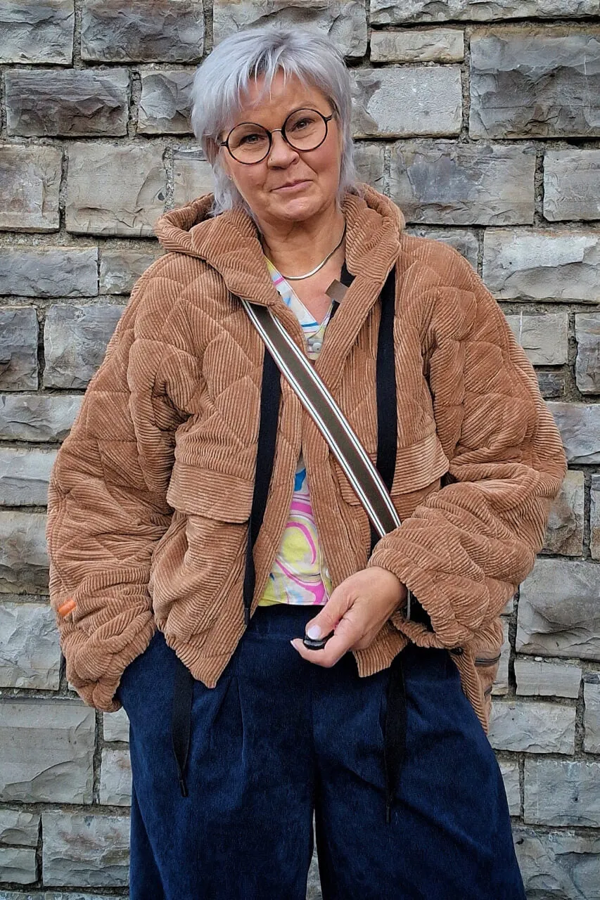 No69 Jacke mit T-Ärmel und Kapuze