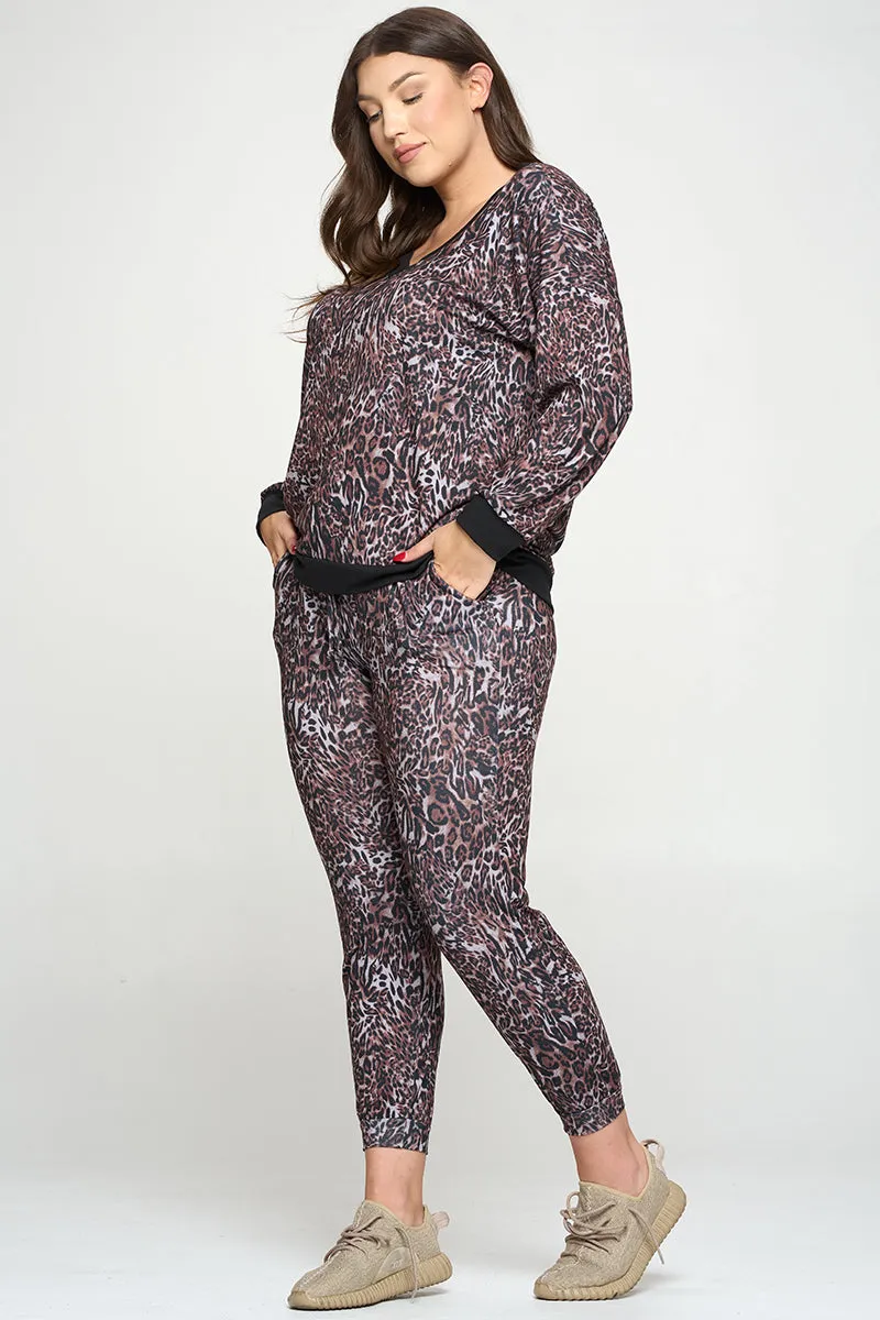 Plus Size Striking Leopard Print Matching Lounge Set