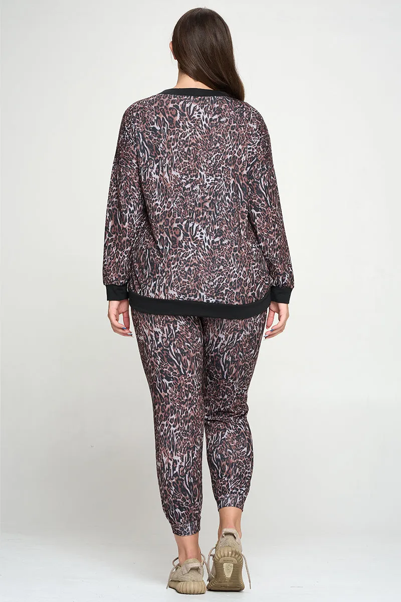 Plus Size Striking Leopard Print Matching Lounge Set
