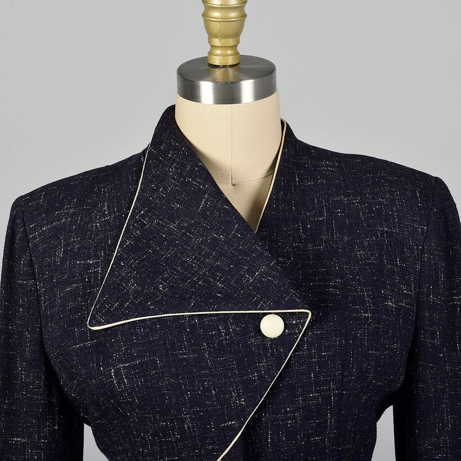 Small Lilli Ann 1950s Skirt Suit in Atomic Fleck